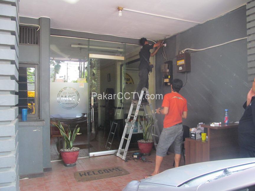 Pemasangan CCTV di MGT Radio Jl Buah Batu No 8 Bandung 8 Camera
